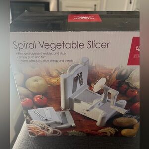 Paderno Spiral Vegetable Slicer